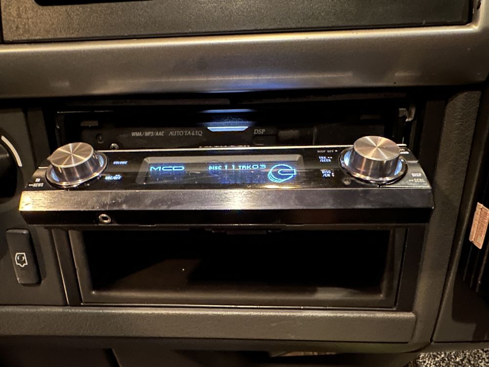Pioneer дельфин оригинал