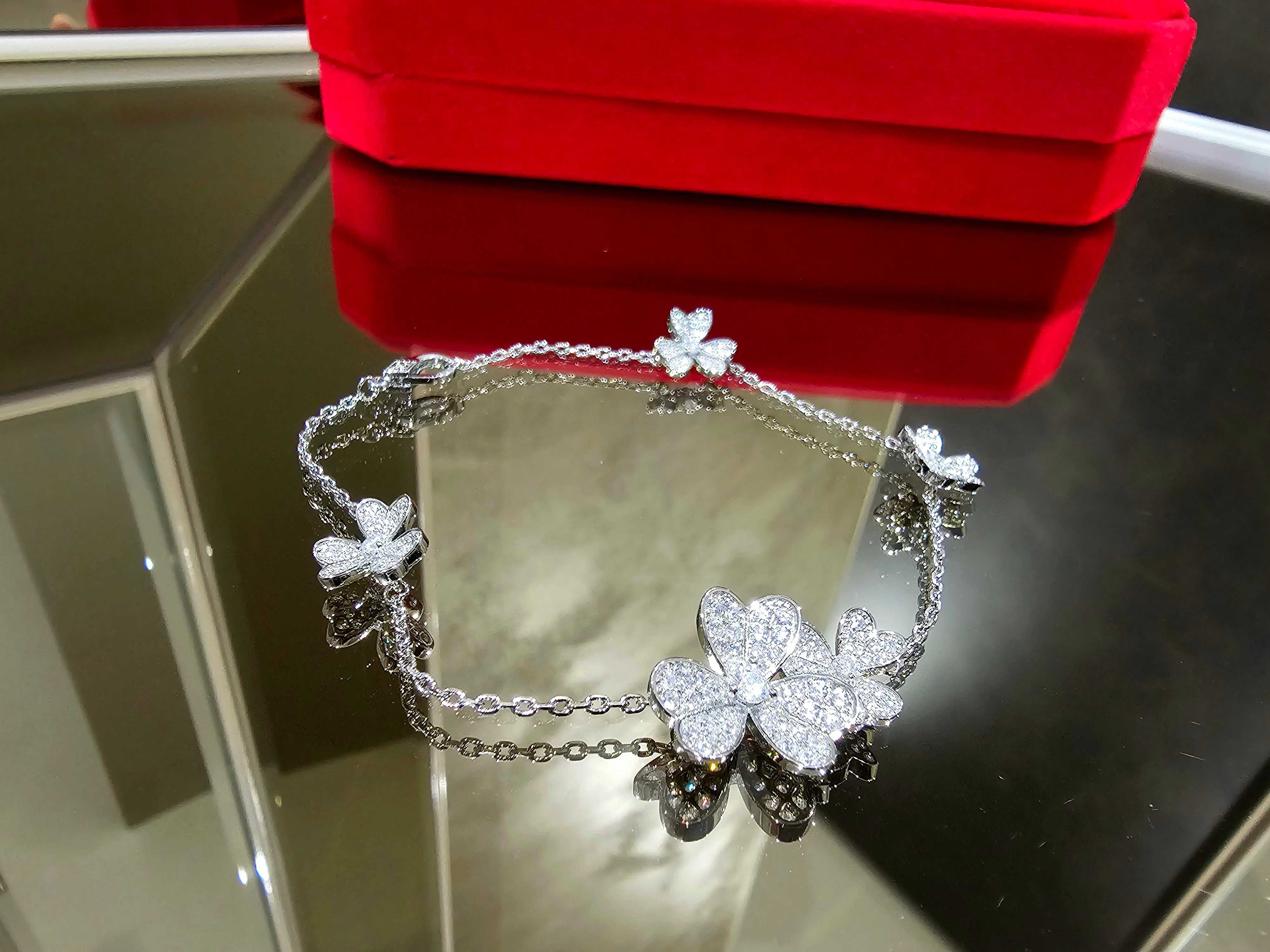 Van Cleef & Arpels VCA Silver 5 Frivole Diamond Clover Дамска Гривна