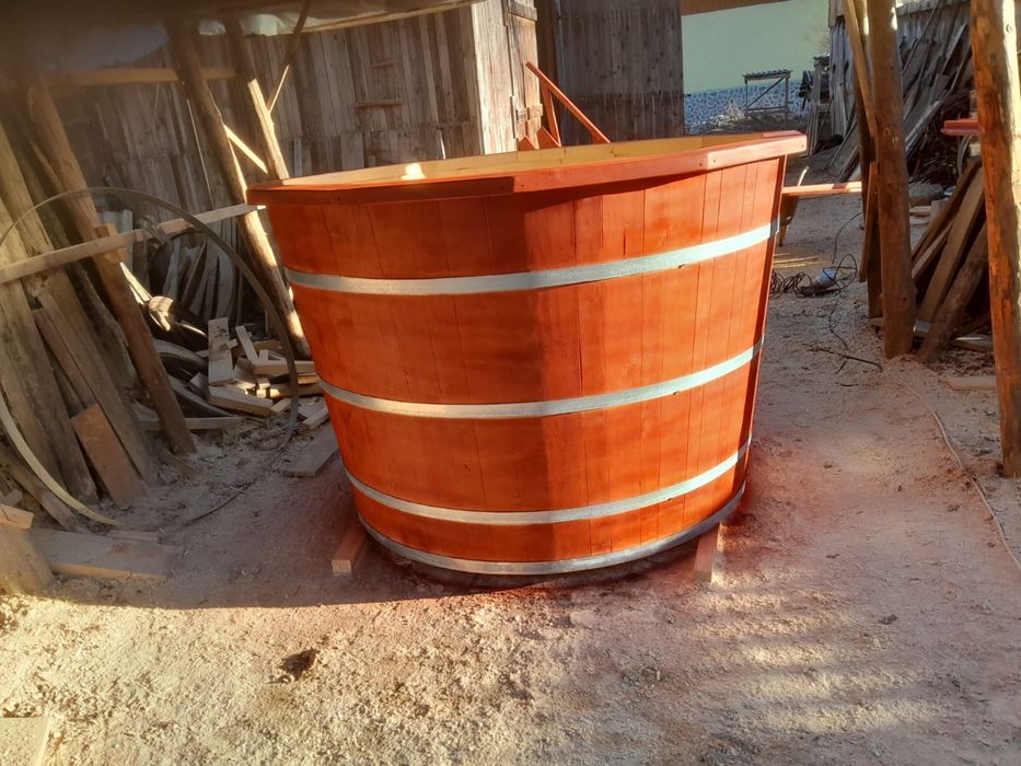 Ciubar lemn 4-12 persoane