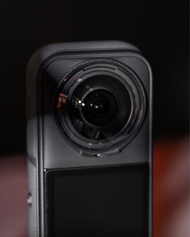 Экшн-камера Insta360 X5 | Insta360 Ace Pro 2