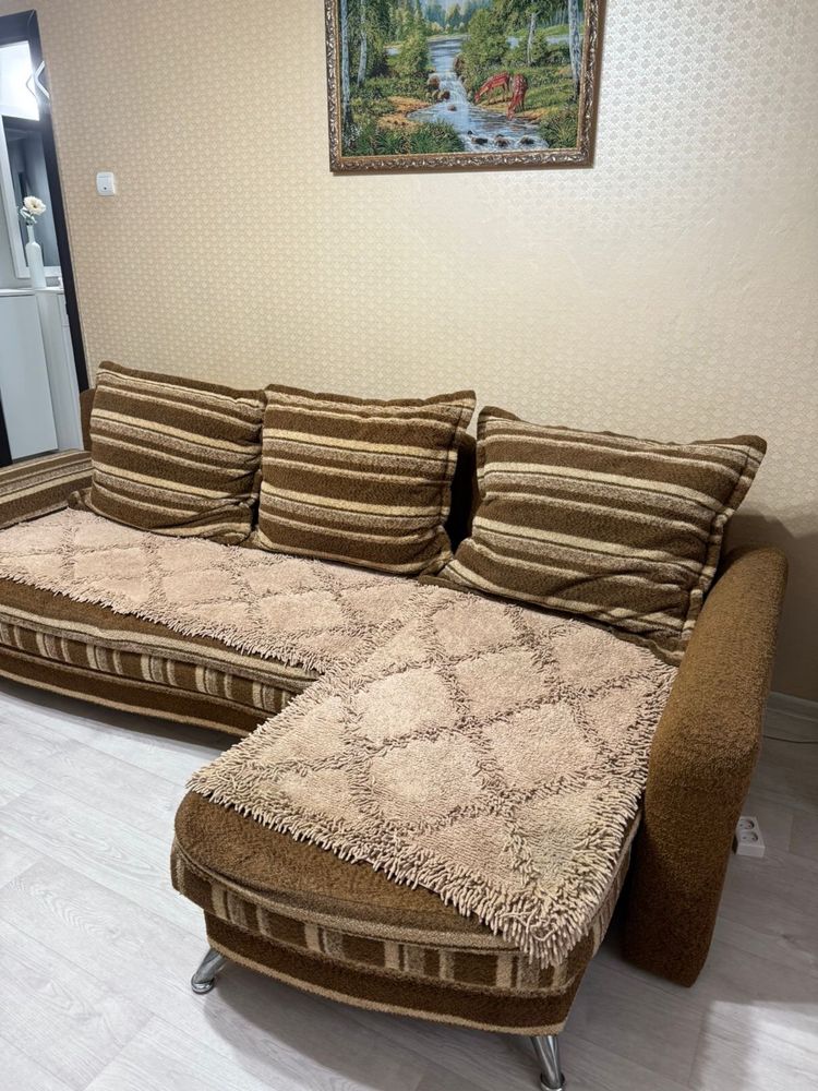 Диван с креслом кроватью