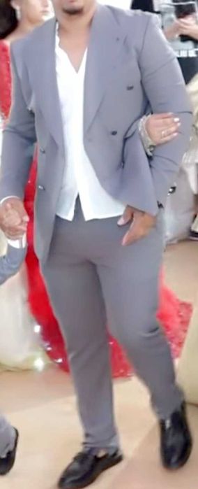 Красив спортно елегантен костюм