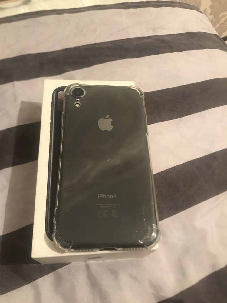 Срочно Iphone XR