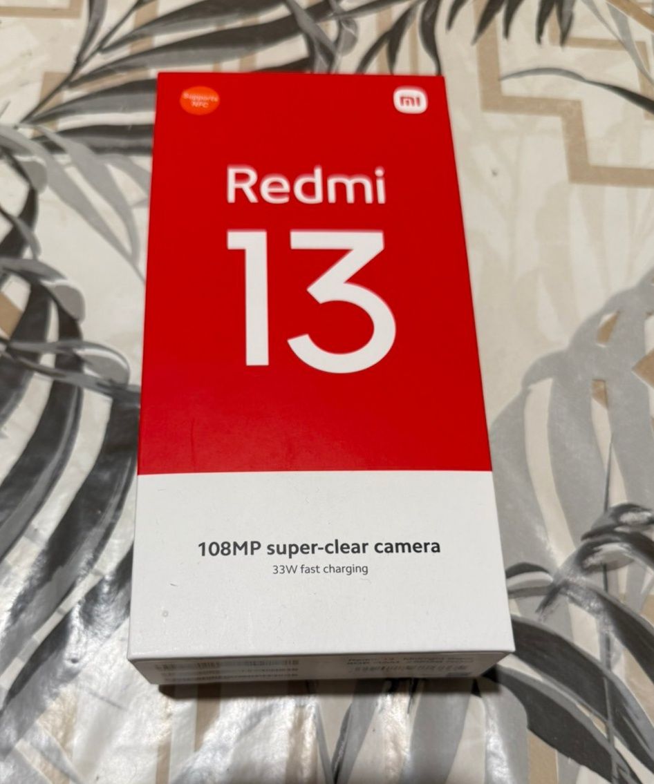 Телефон Redmi 13 256 GB, 8 RAM