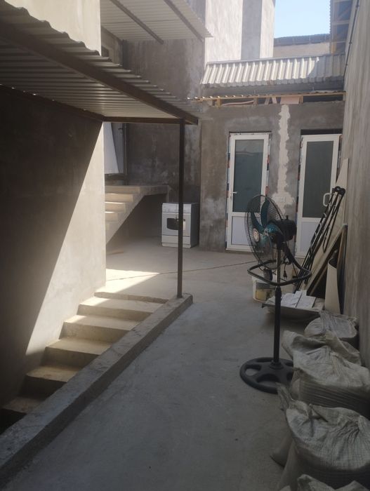 Ogil bola va talabalarga ijaraga beriladi va ishlaydiganlar uchun ijar