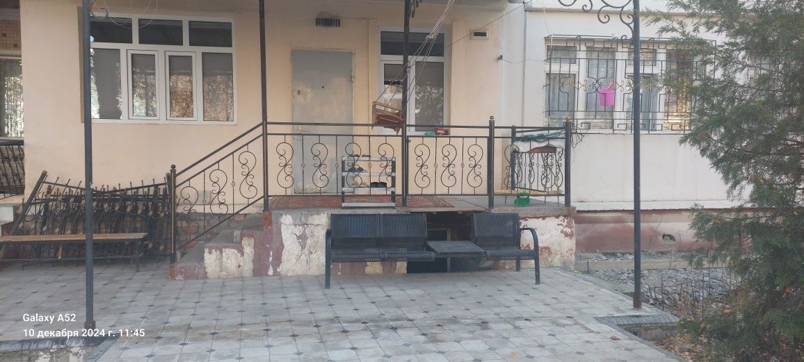 YAKKASAROY  Qushbegida kvartira sotiladi IPOTEKA
