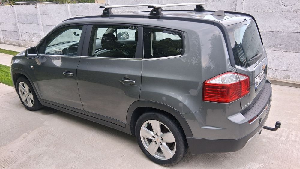 Proprietar Vând Chevrolet Orlando/ 7 Locuri/Benzină