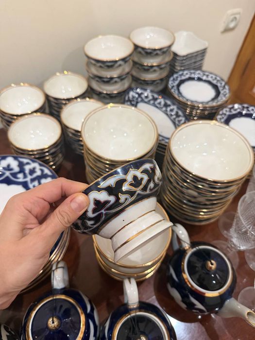 Продаю большой сервиз “Пахтагул” — 180 предметов