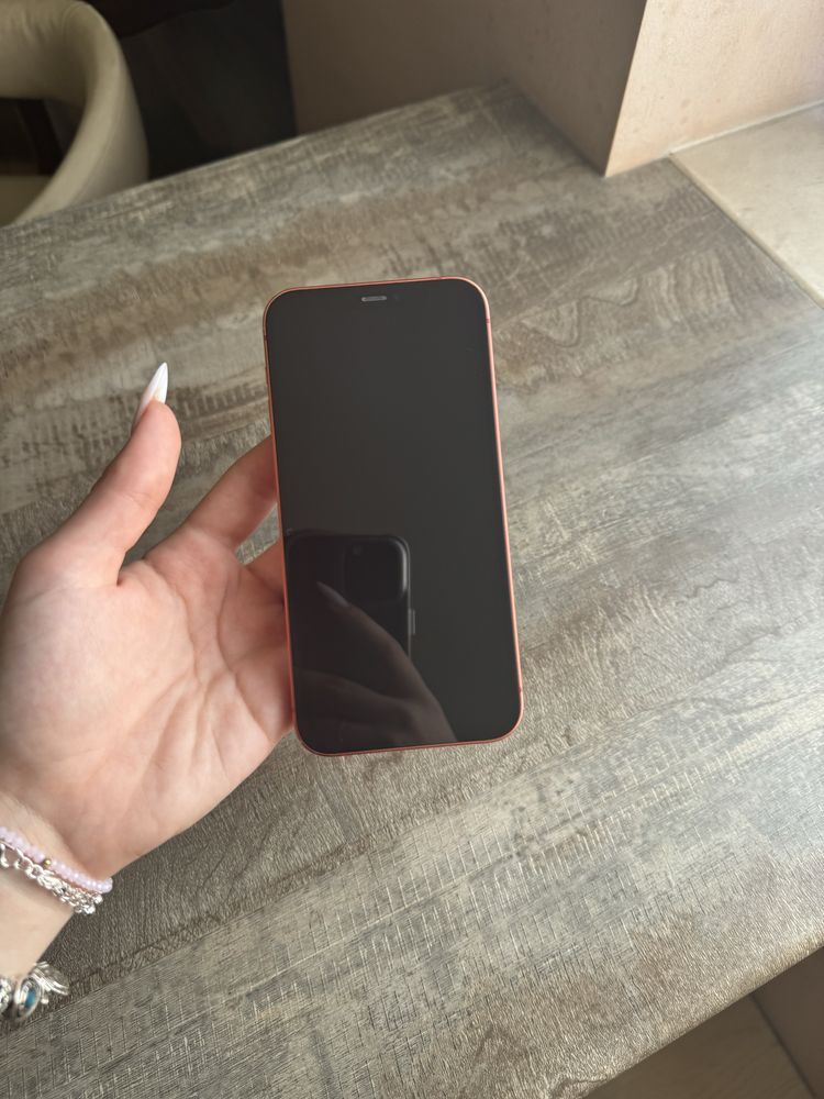 iPhone 12 red 128 GB