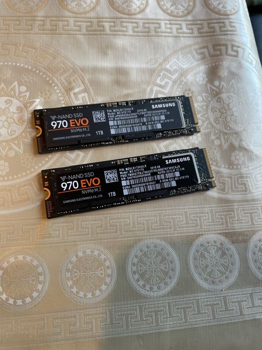 2 buc Ssd 1 tera Samsung Evo 970  m.2 NVMe