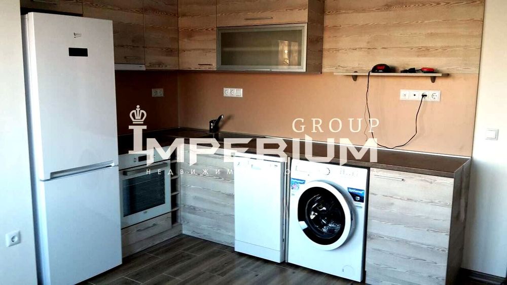 Двустаен апартамент с ПАРКОМЯСТО под наем в района на кв. Левски, гр.