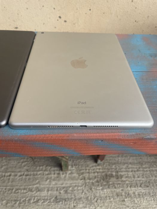 Carcasa  Ipad gen 8 A2270 și ipad 7 pt piese