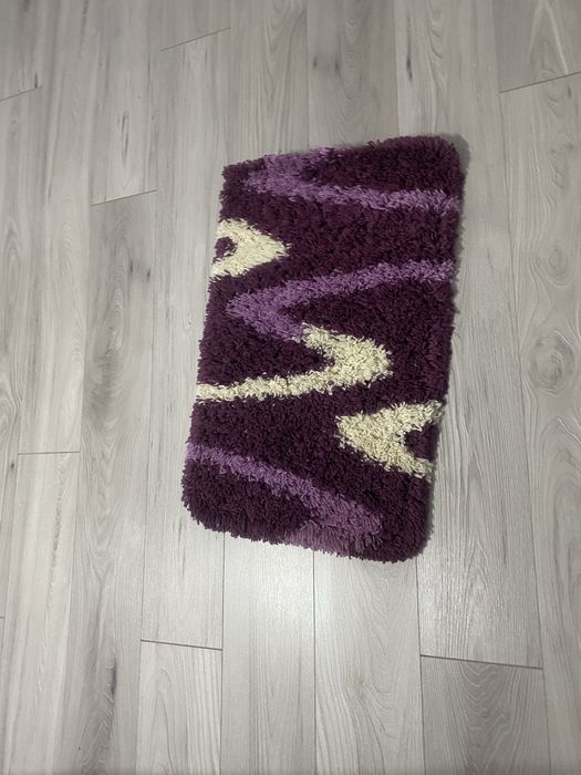 Vand covor aproape nou stare foarte buna dimensiuni 170/250