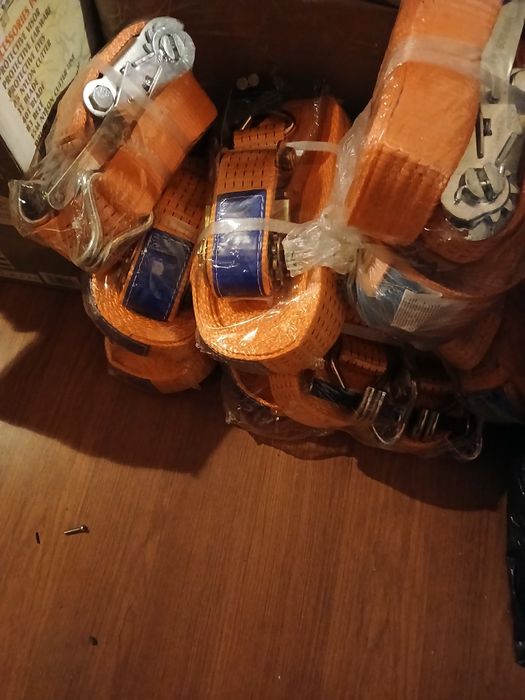 Vind chingi auto noi sigilate pret 50lei bucata am mai multe bucăți