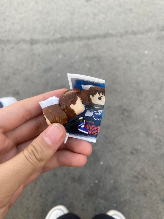 Kinder joy stranger things осд Стив и Робин