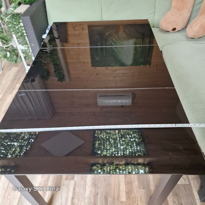 Set de curte elegant masa metalica cu blat de sticla +5 scaune