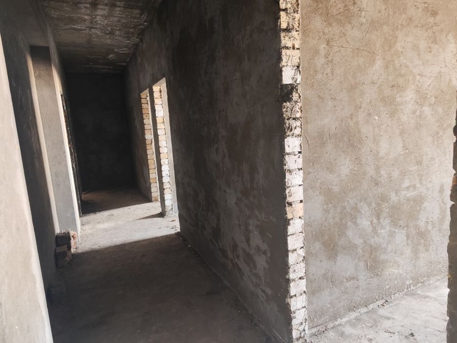 Своя новострока 3 комнатная 80 КВ.м