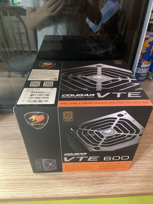 Блок питания Cougar vte 600w и ссд patriot 256gb.