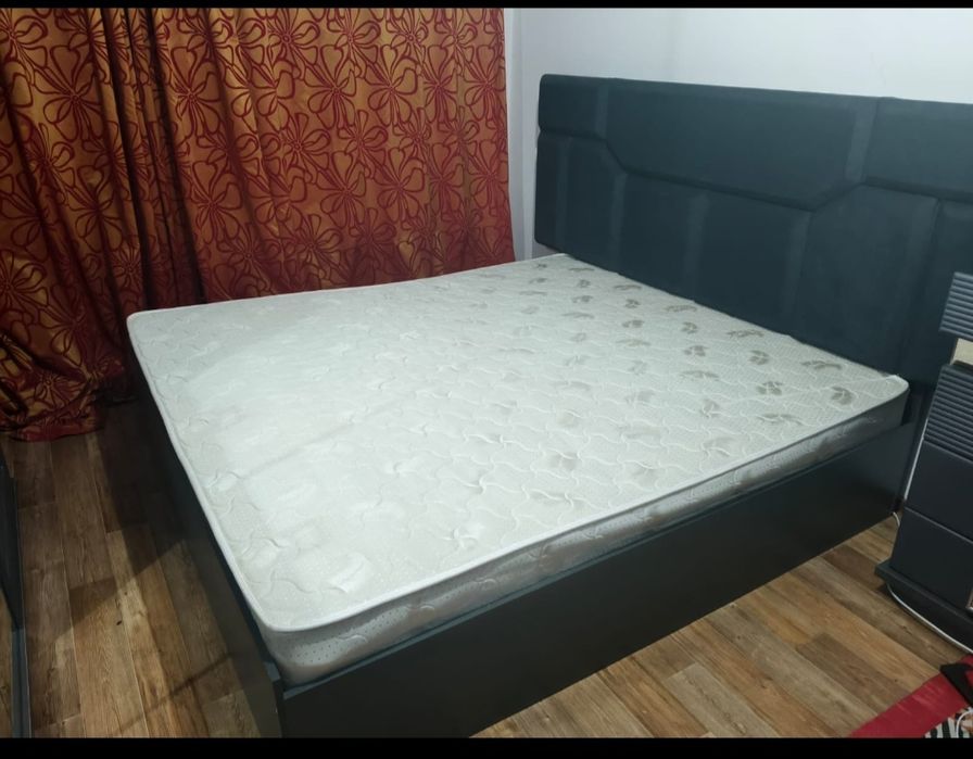 Кровать для спальни