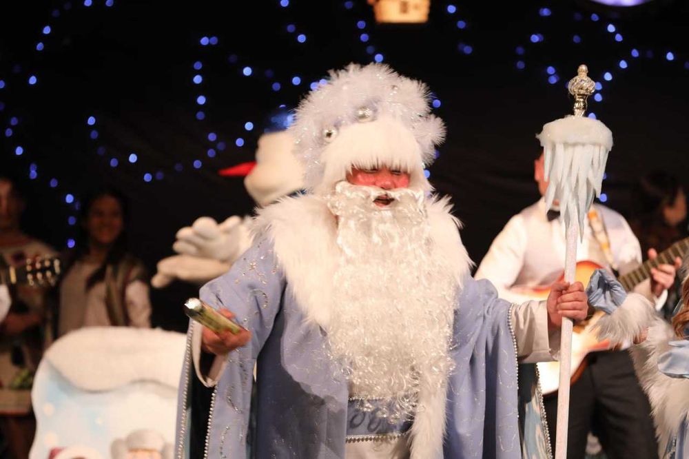 Qorbobo va Qorqiz xizmati. Дед Мороз