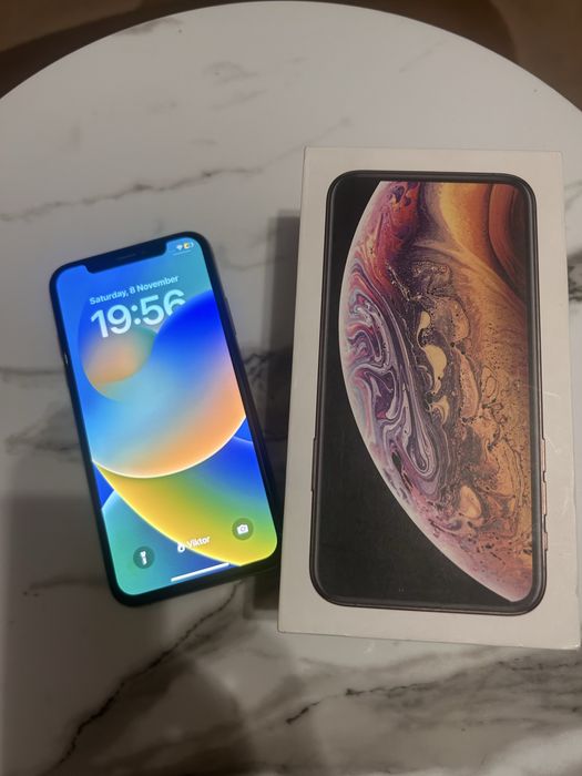 Продавам IPhone XS 64gb