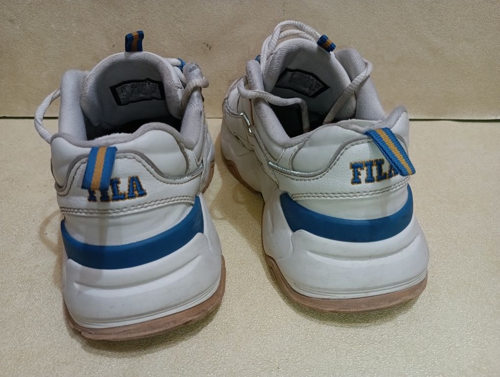 Fila N 38 сникърси - 27 лв