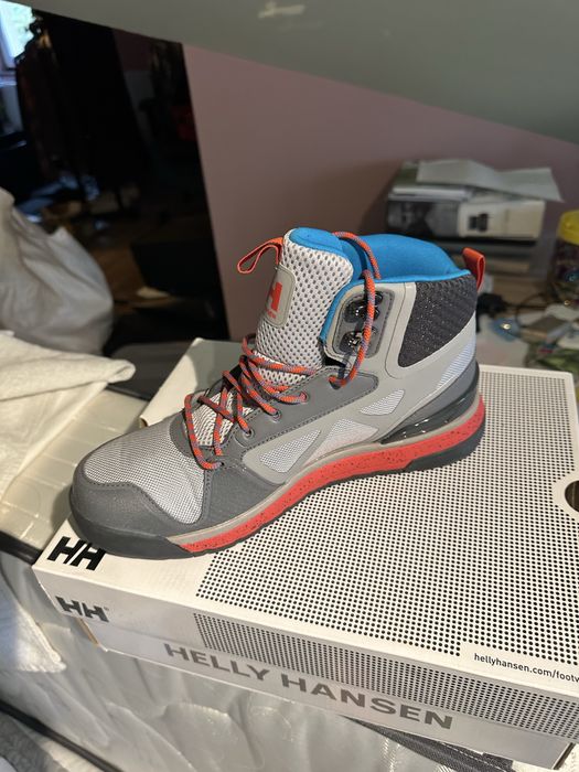 Ghete noi Helly Hansen inpermeabile marimea 41
