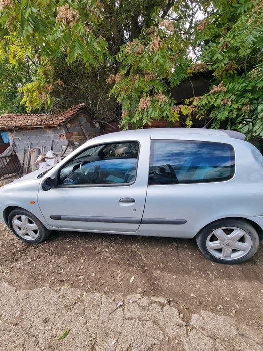 Рено клио на части