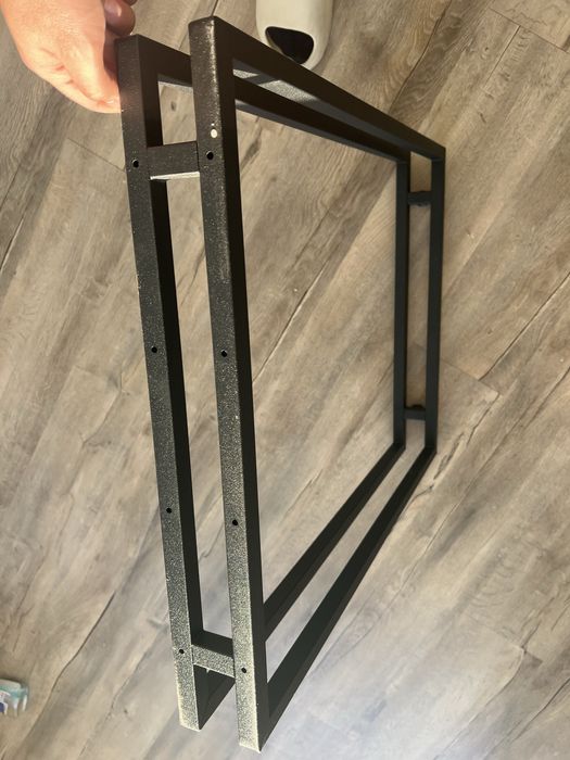 Picior de masa metalic negru