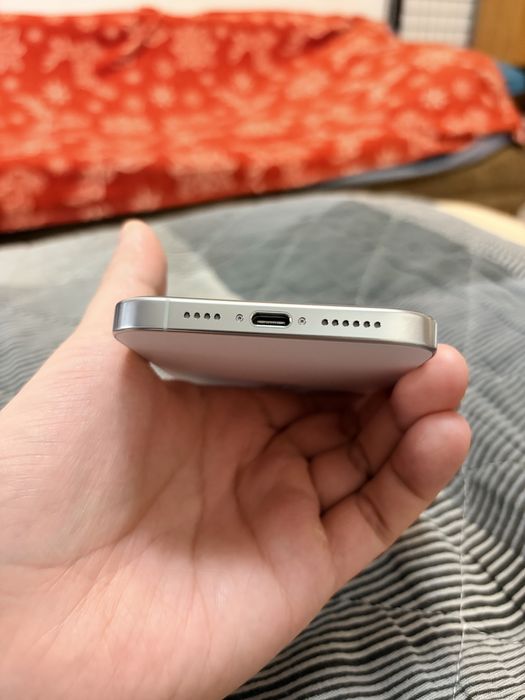 iPhone 16 Pro Max в идеальном состоянии