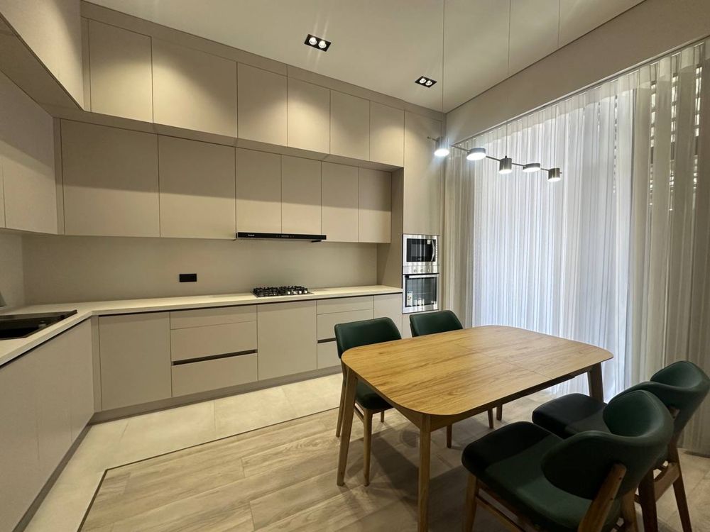 Продажа Срочно  Евро Коттедж в Alfraganus  2 соток 5 комнат