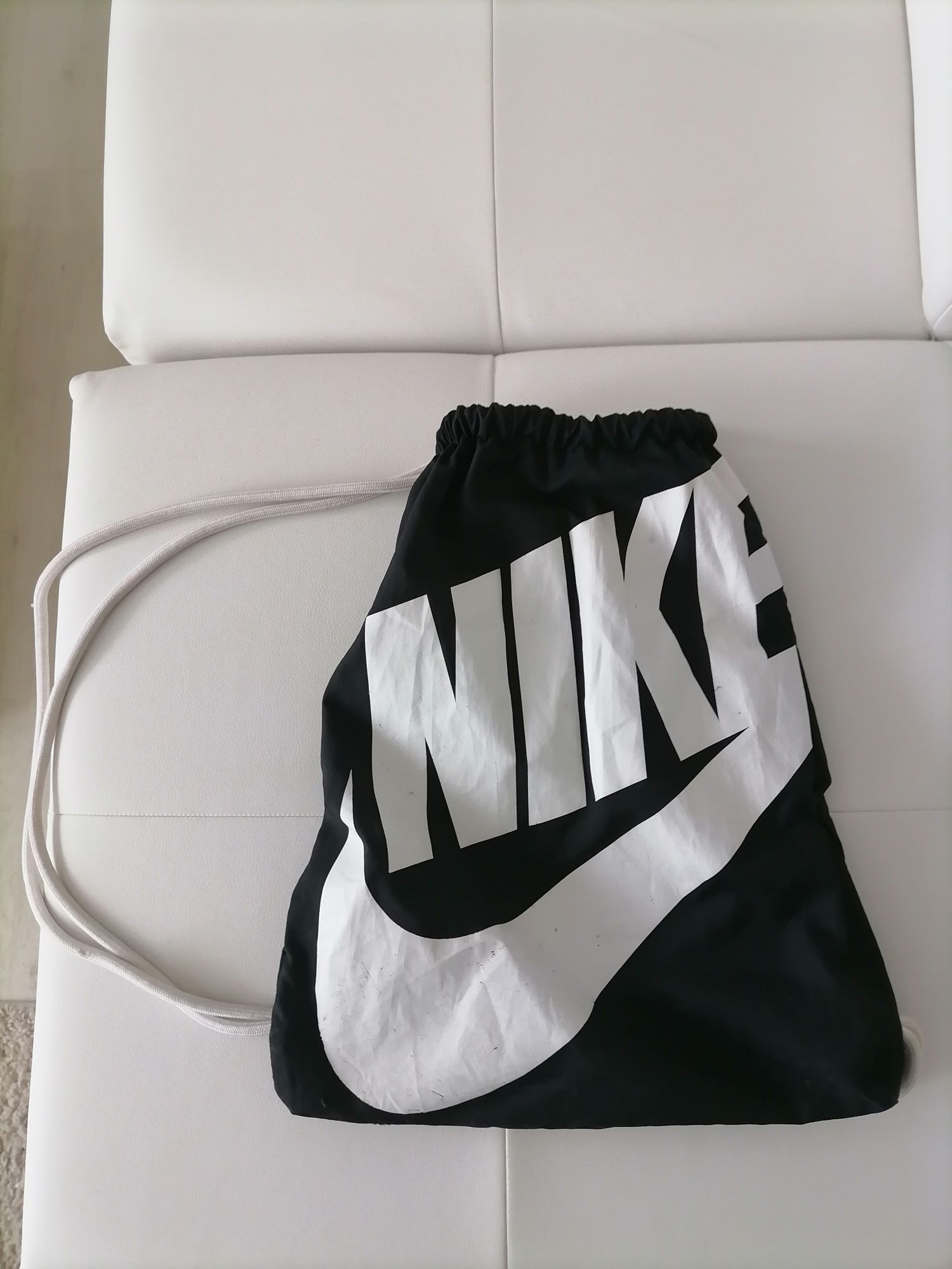 Vand rucsac Nike .produs de calitate import Germania.