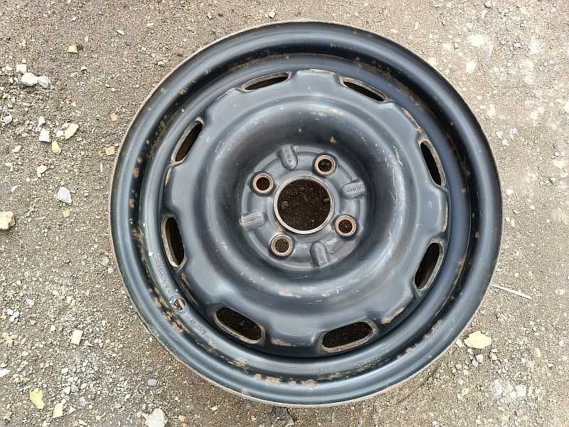 Продам ОДИН оригинальный металлический диск на Volkswagen