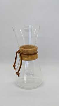 Chemex coffee maker pour over