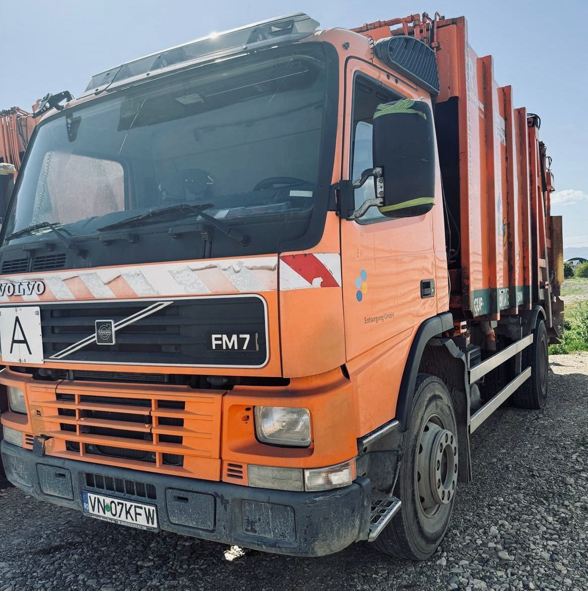 Vand Masini Salubrizare (Gunoiere) 
Man Tga - 9000€ complet
Volvo Fm -