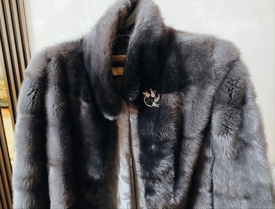 Шуба норковая продам