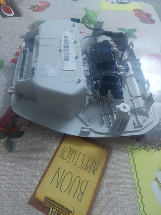 Plafoniera focus/kuga/mondeo cu schimbare culori lumini ambientale