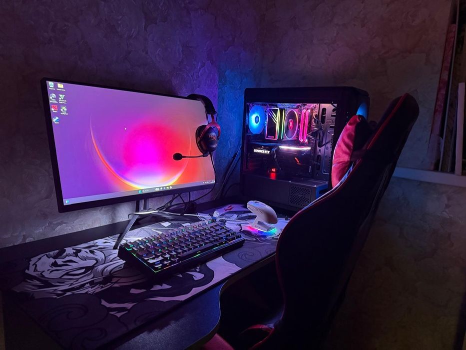 Заряженный игровой компьютер, на базе Asus rog +320 герц, стол,кресло