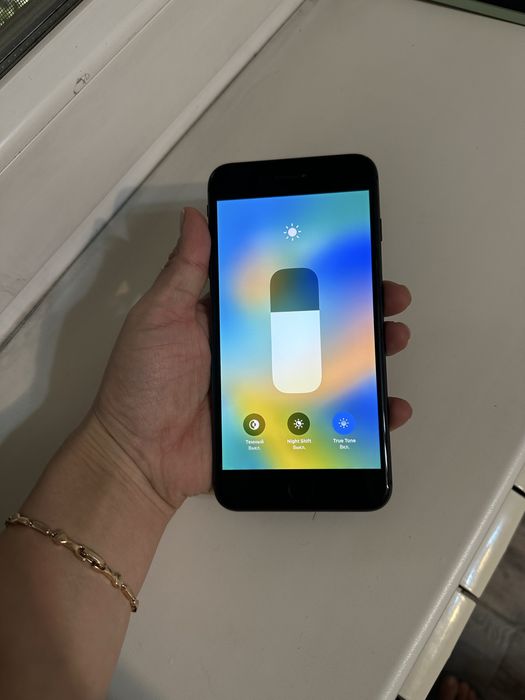 Айфон 8 Plus 64гб