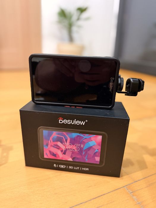 Monitor camera video R5