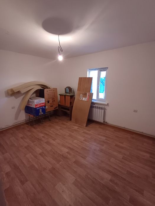Продам времянку с участком. Самал 4-ул 17-дом