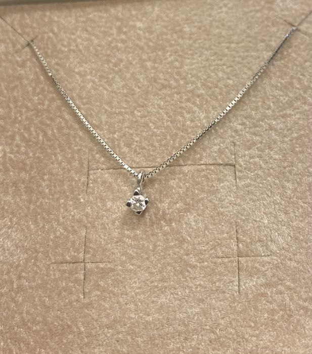 Pandantiv diamant aur 18k