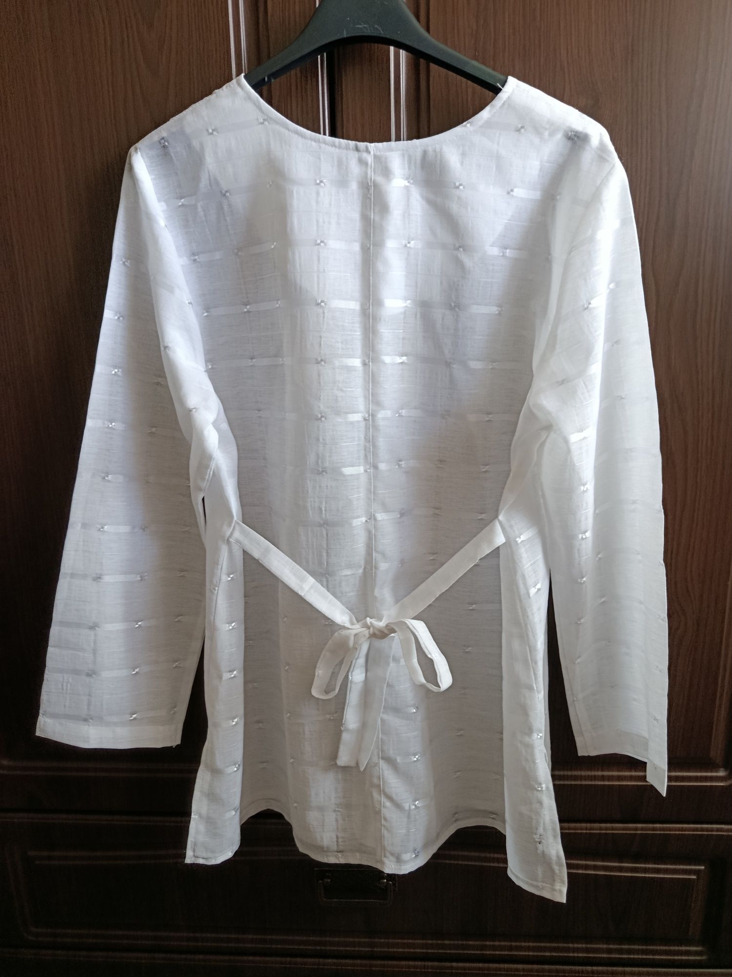 Cămașă albă, mărime L-XL