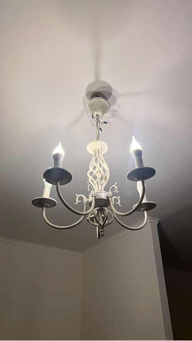 Люстра для кухни и спальни