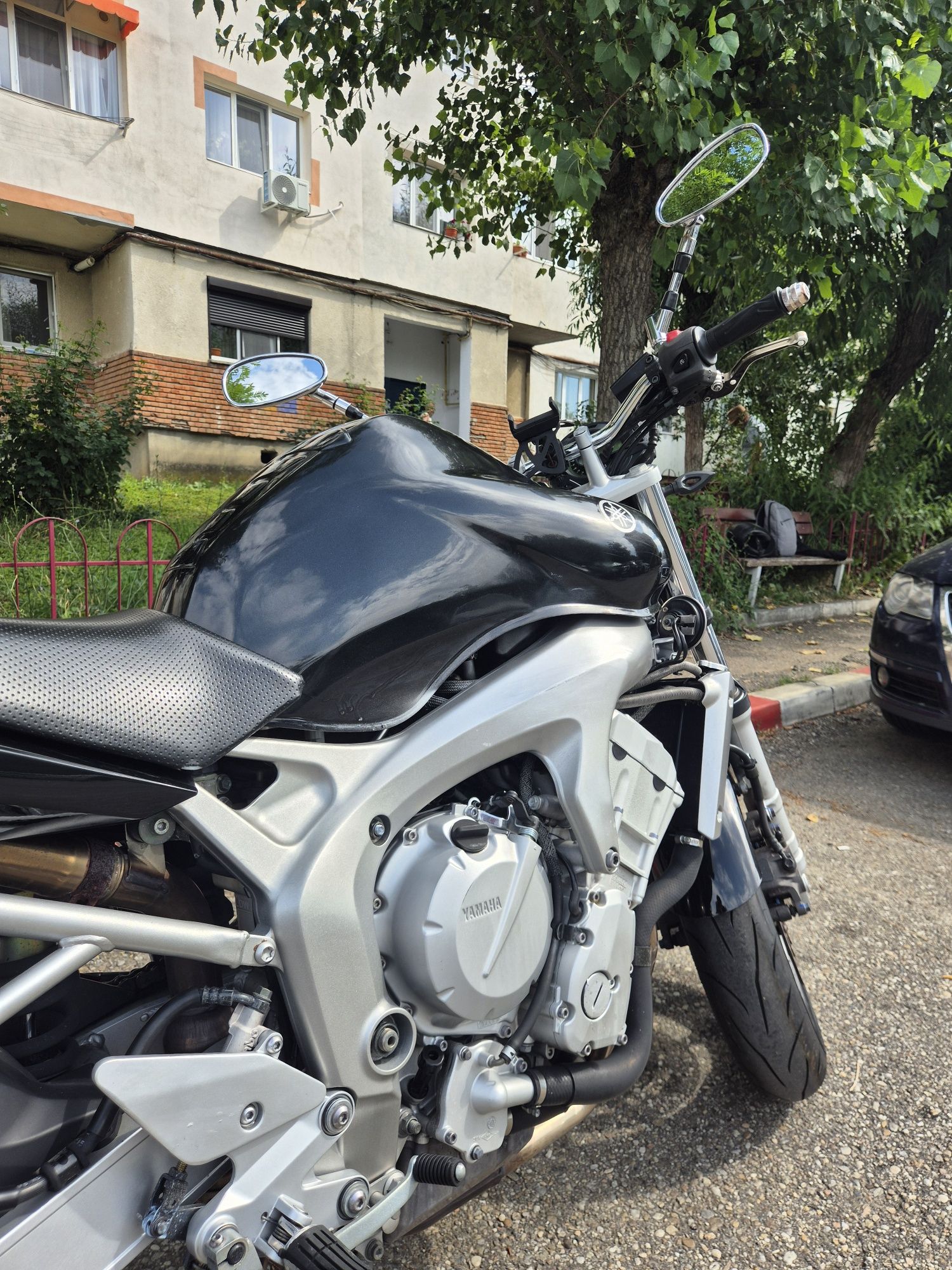 Yamaha FZ6-N FAZER