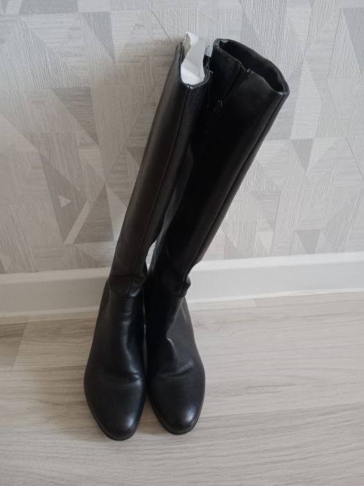 Продам сапоги осень 38 размера 5000