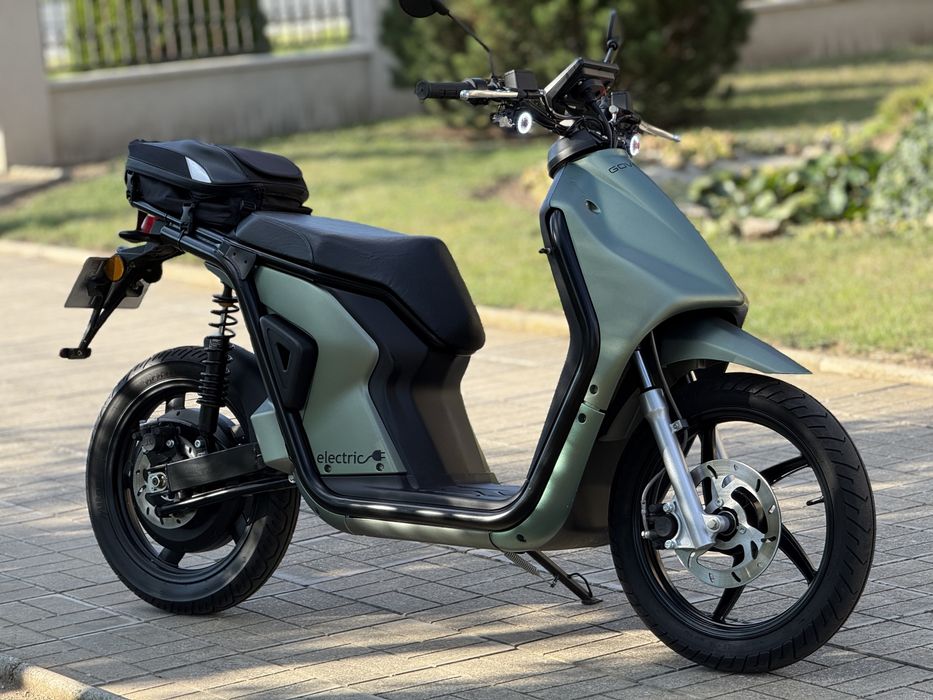 Scuter Electric Govecs Flex (Bicicleta electrica) NOU (nu trotineta)
