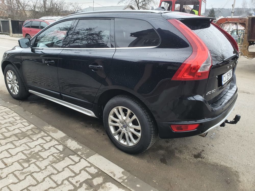 Volvo XC60 4x4 motorizare 2.4 diesel 210 cp an 2010