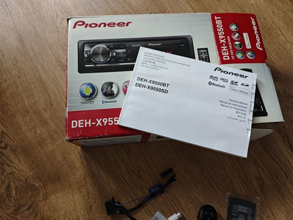 Автомагнитола Pioneer X-9550BT.
