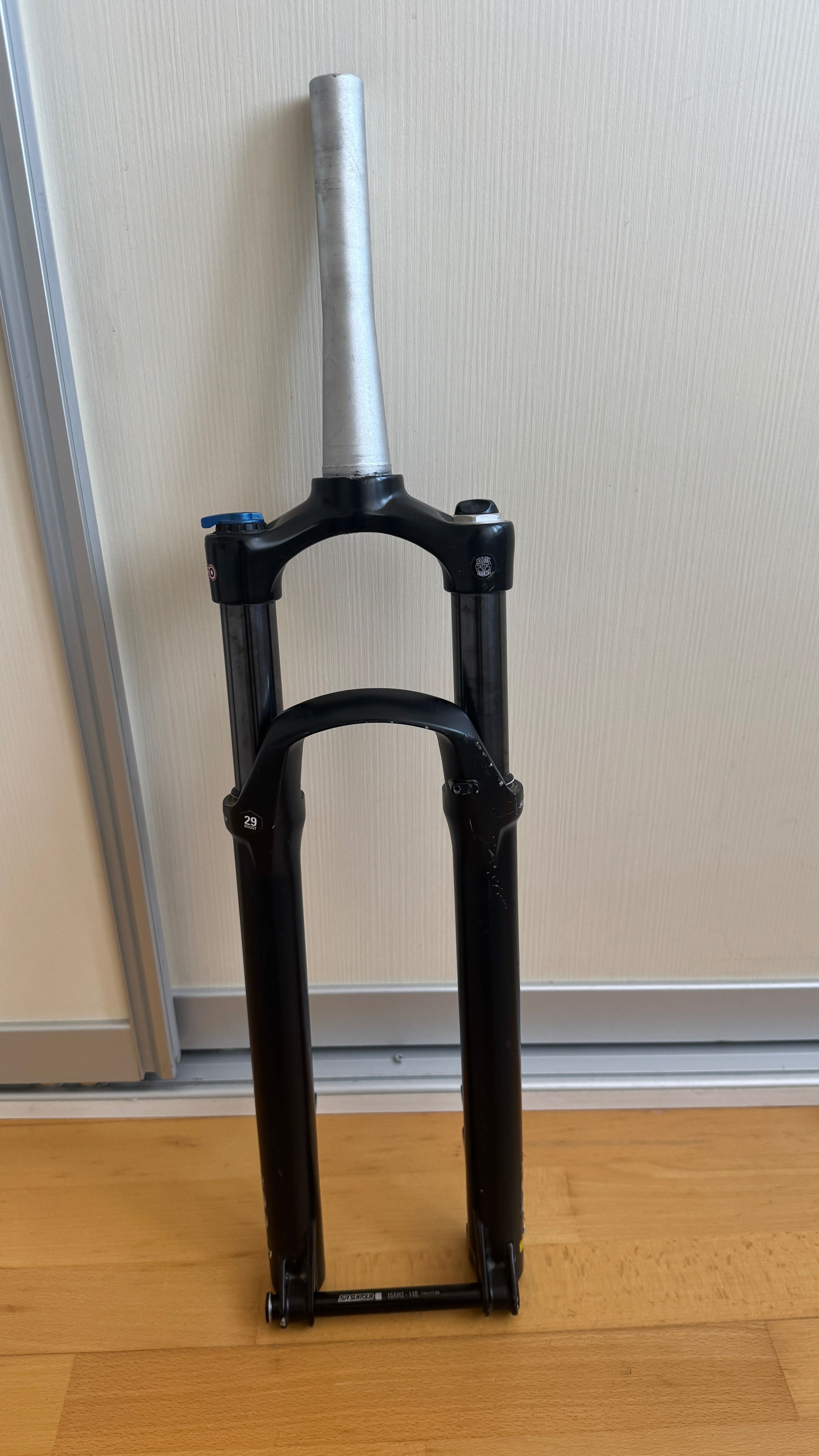Furca 29 si 27.5 roti bicicleta mtb mountain bike sr suntour xcr 32